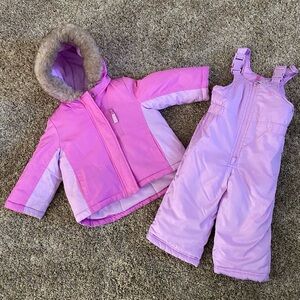 Baby Girls Size 18months Oshkosh B’Gosh Winter/Snowsuit
